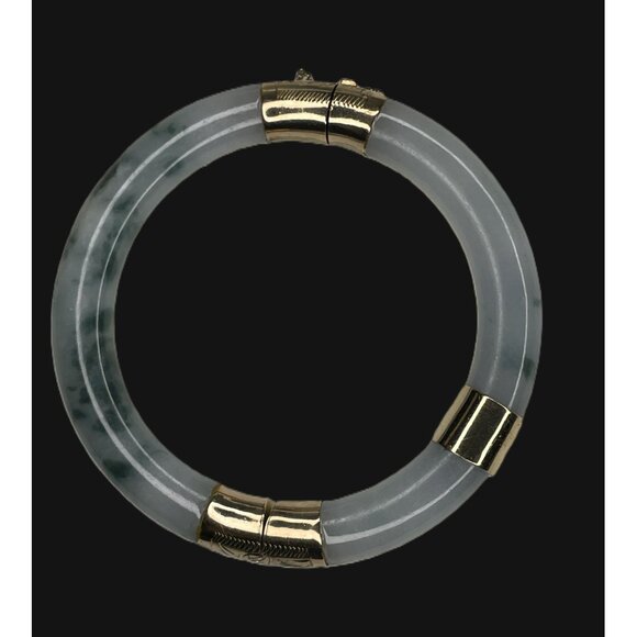 14K Gold Hinged Jadeite Bangle Bracelet 68 Grams With Safety Chain & Floral Engr - Picture 13 of 16